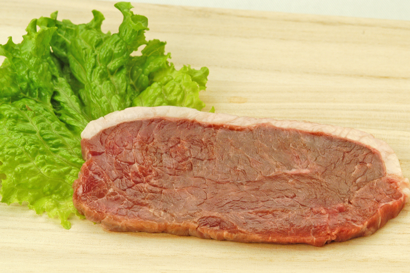 【商品番号 531052 に変更となりました】牛ステーキ用 加工肉(成型) 150g